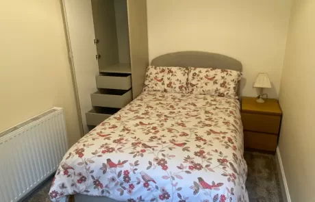 Central Edinburgh Small Double Bed