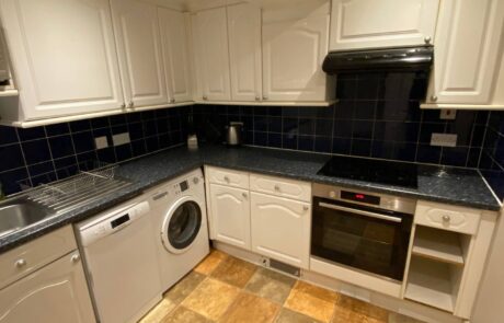 Modern Kitchen in Renovated Flat