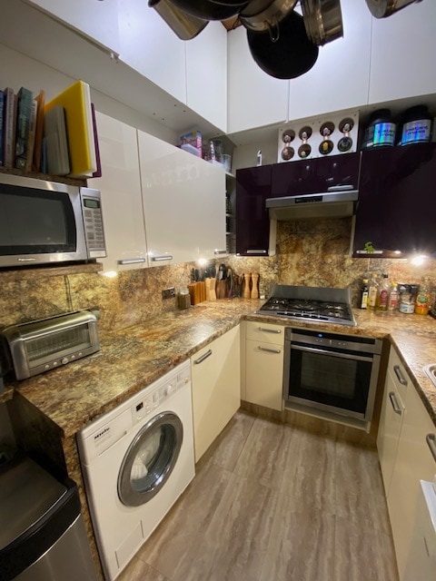 Kitchen at Double room with small double bed (120cm wide) in the Easter Road area, Edinburgh