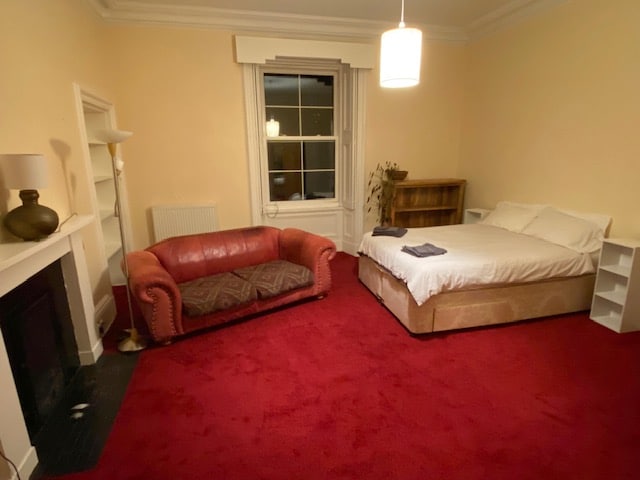 Photo at Large DBL room near Edinburgh University / Fringe in the The Meadows and University area, Edinburgh