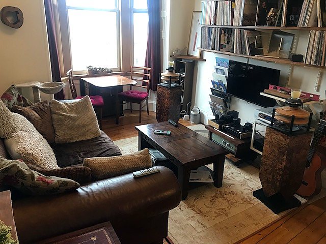 Living room at The Treehouse Room Including Basic Breakfast, Easter Road / east central Edinburgh.